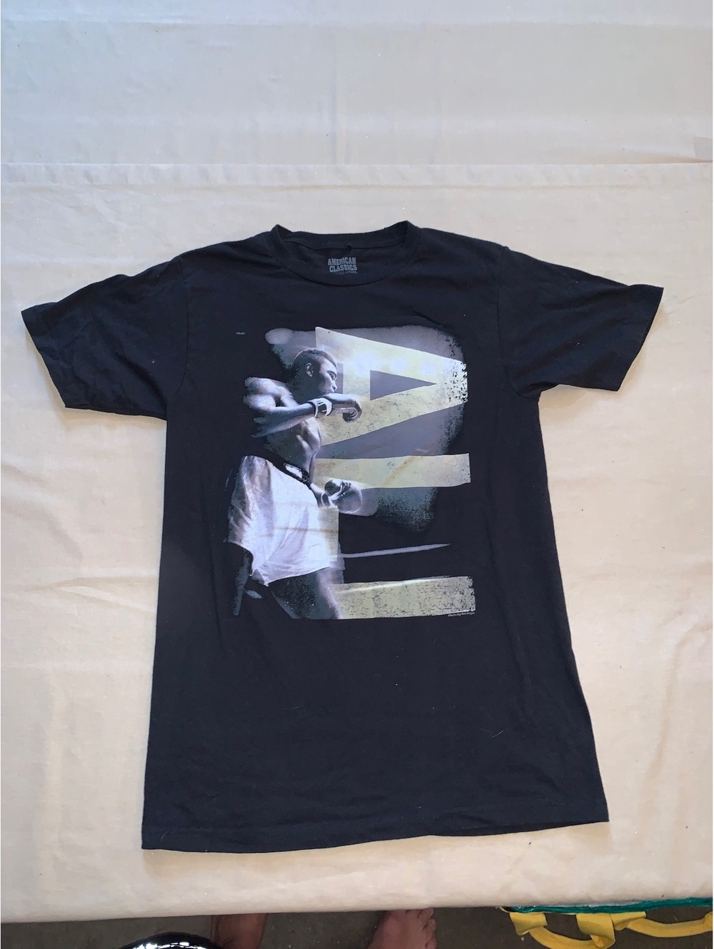 American Classics black graphic T shirt size small